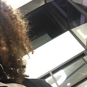 Meet your Posher, Maxwell